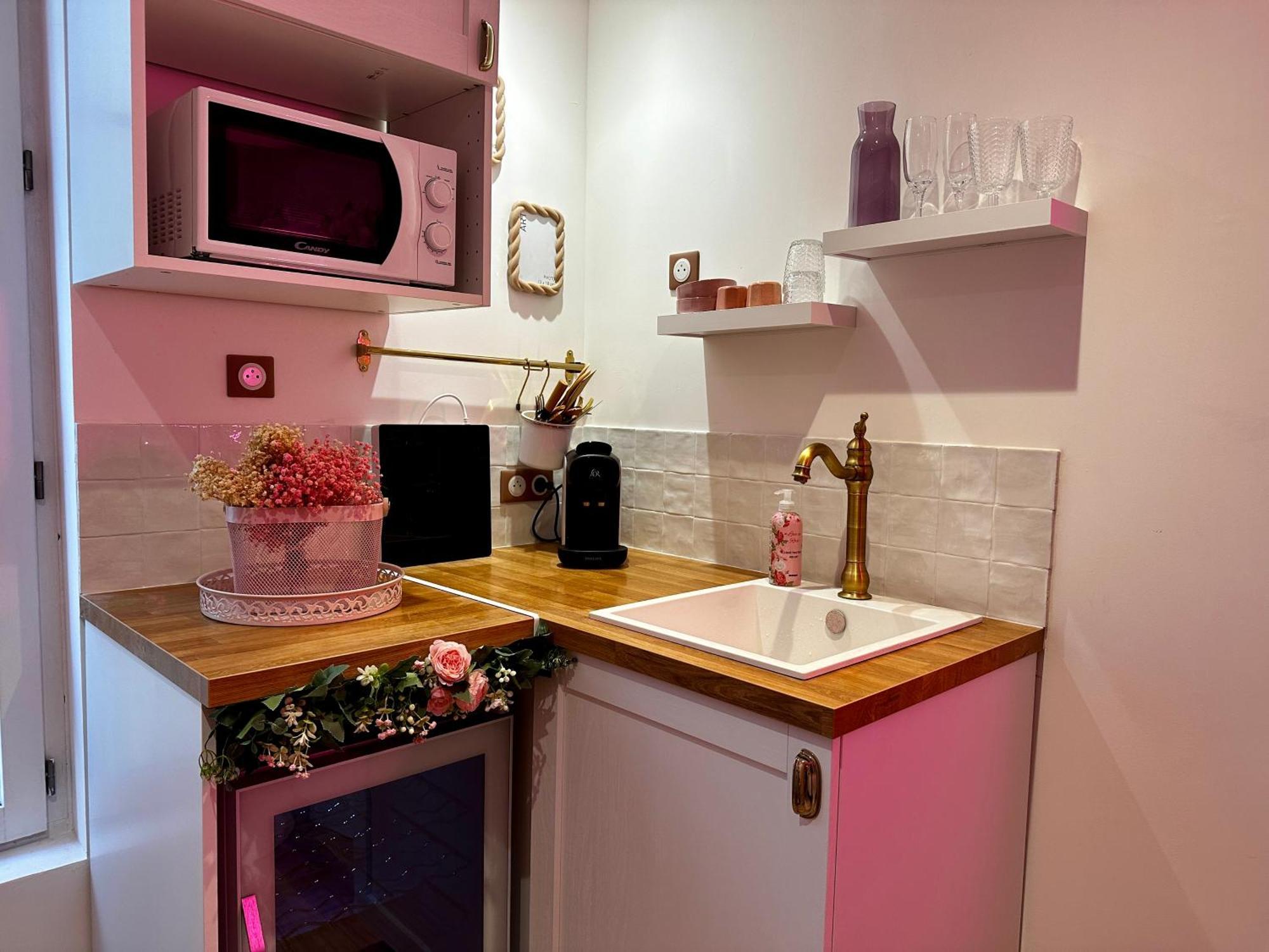 Romantic Room - Balneo - Ciel Etoile - Free Wifi - Netflix - Hyper Centre เปเซอนา ภายนอก รูปภาพ