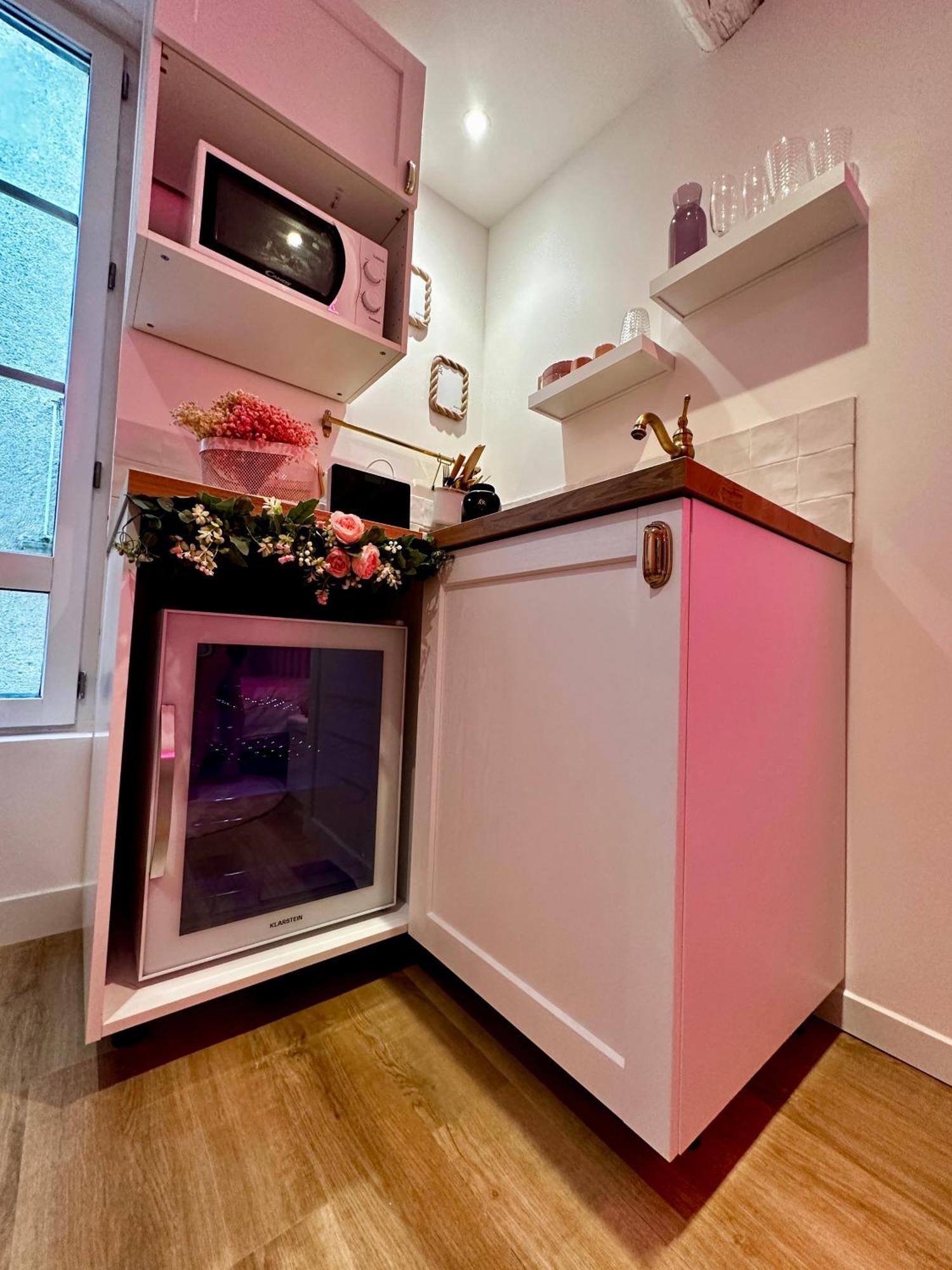 Romantic Room - Balneo - Ciel Etoile - Free Wifi - Netflix - Hyper Centre เปเซอนา ภายนอก รูปภาพ